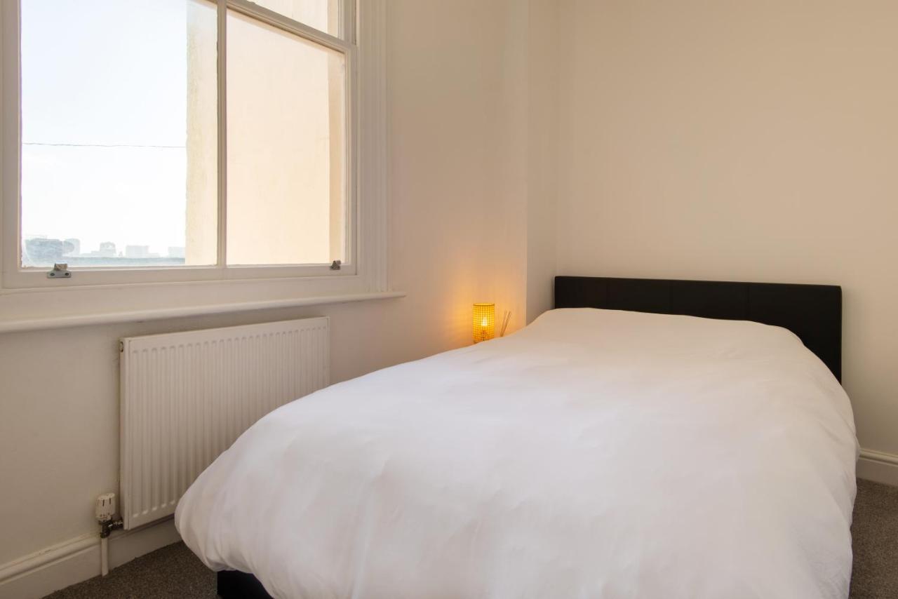 2br Modern 5mins To Train Station Appartamento