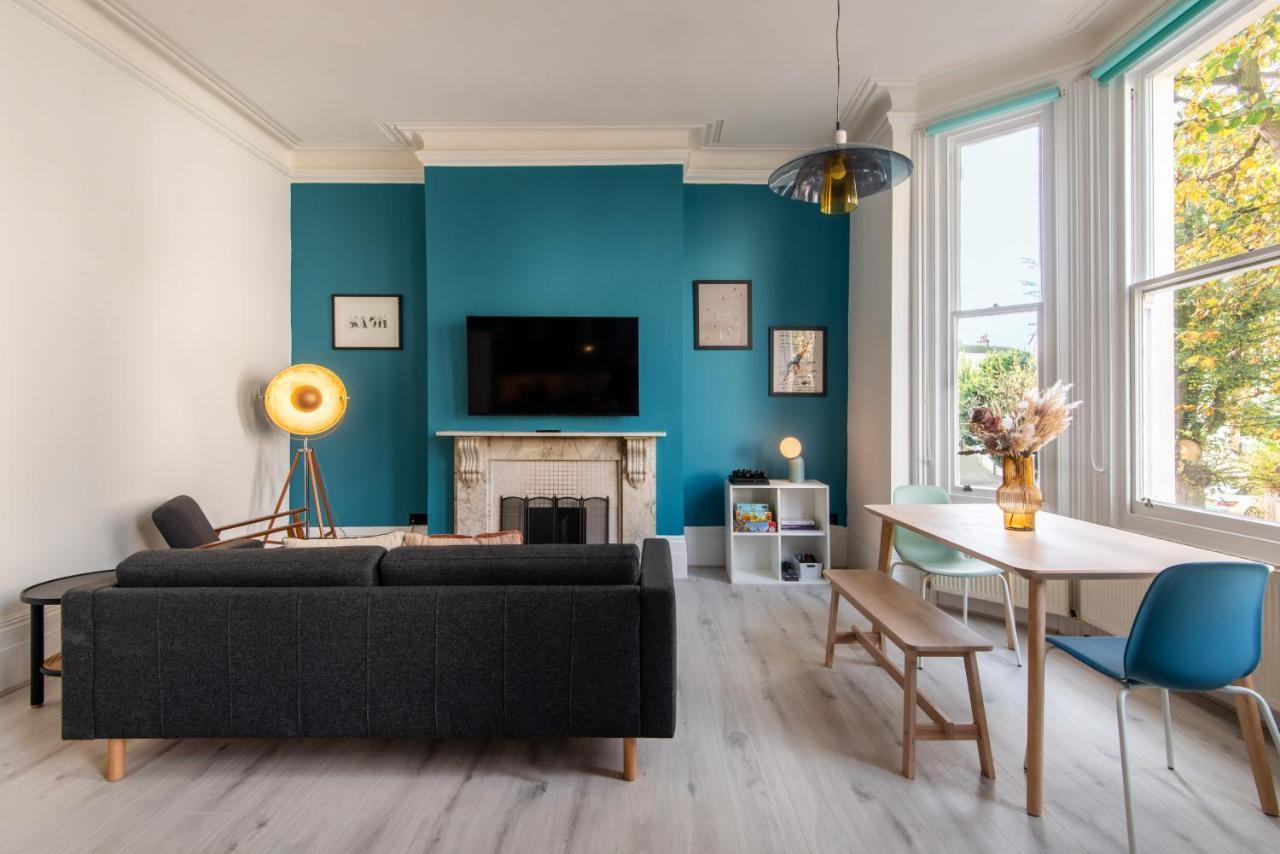 Newly Renovated Modern Apartment
