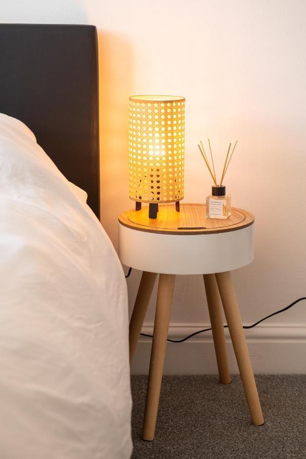 Apartment Newly Renovated Modern Brighton