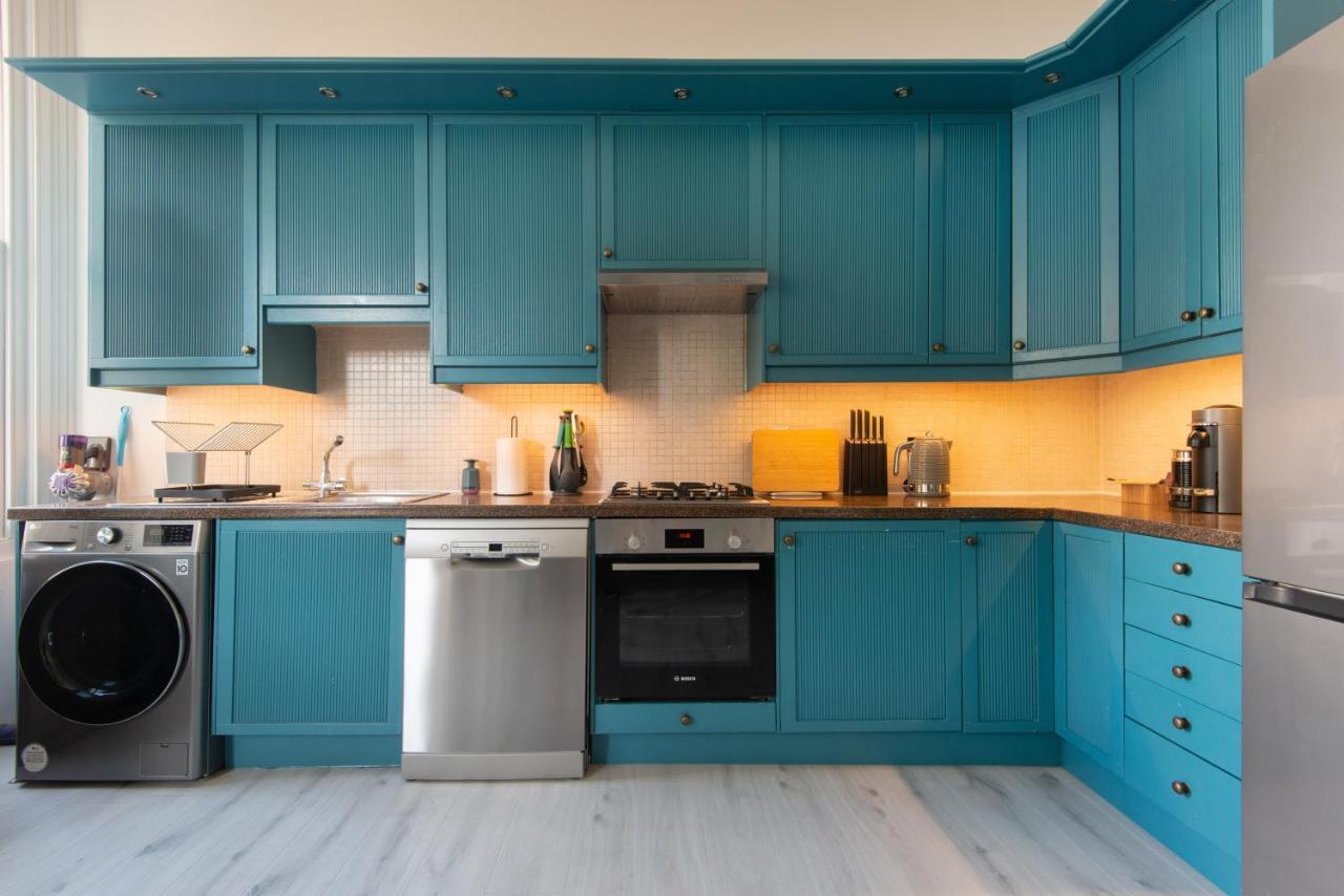 Newly Renovated Modern Apartment